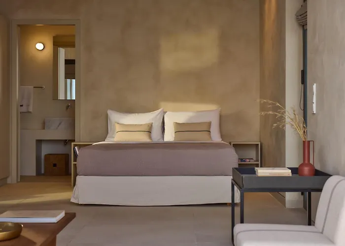 Homatinos Villa, A Seaview Sanctuary With 2 Pools, By Thinkvilla * Ájosz Romanósz